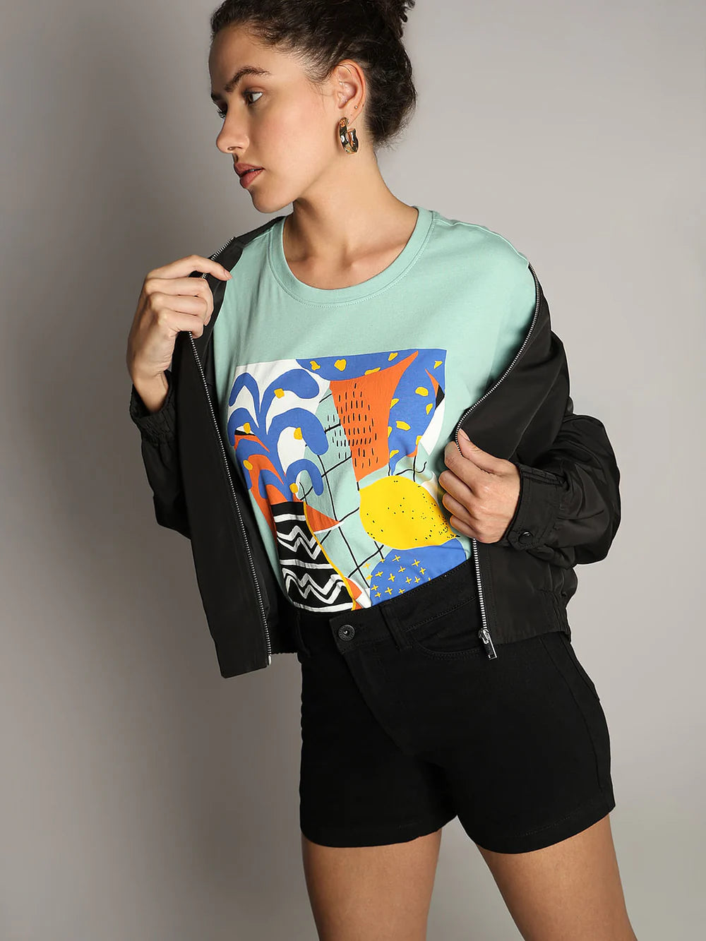 BLUE GRAPHIC PRINT T-SHIRT